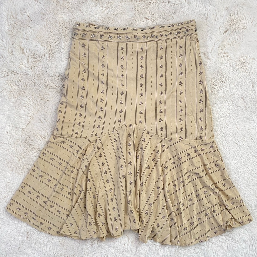 With Jean Beige Floral A-Line Midi Skirt - Picture 2 of 10